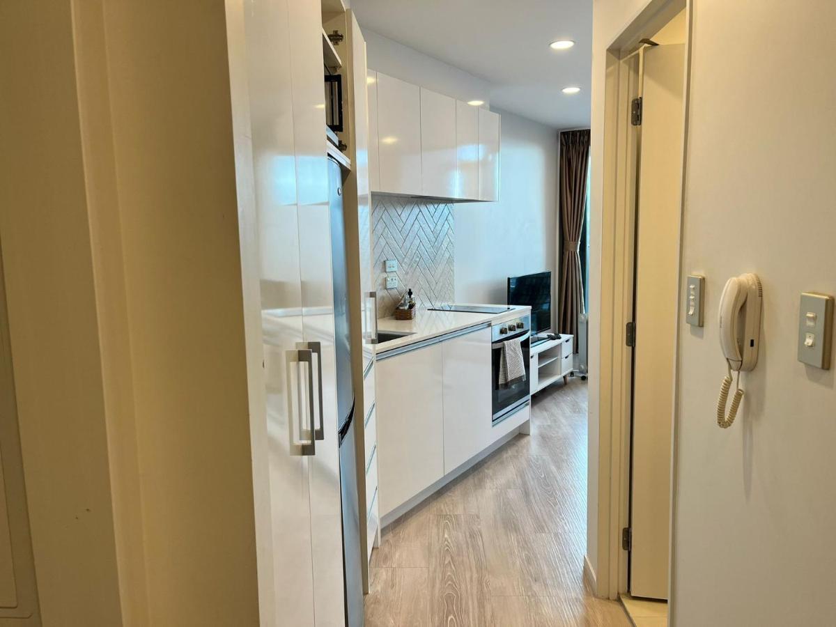 Free Wifi!! Spacious 1-Bedroom Apt, Auckland Cbd Exterior foto
